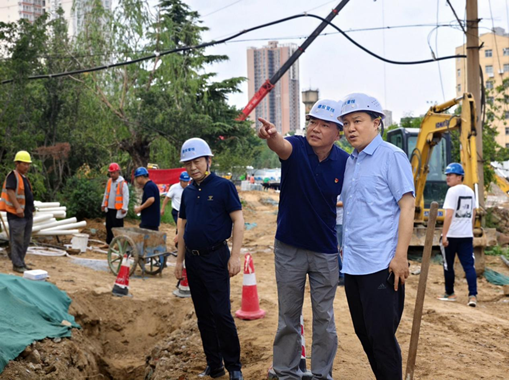 万搏在线开户-万搏（中国）
副总经理张岩到郑州建投通讯管线有限公司开展安全生产检查