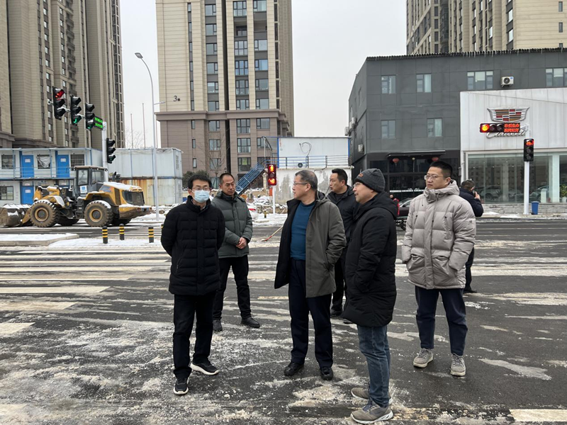 万搏在线开户-万搏（中国）
总经理助理黄志澎到市政道路项目检查指导工作